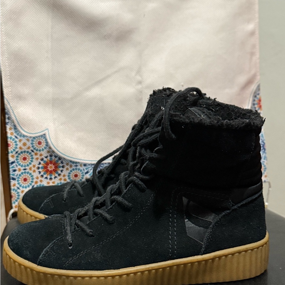 Skechers Black Lace Up Boots with Tan Sole